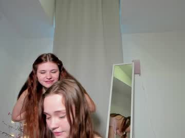 girl k_a_r_o_l_i_n_a image #2383225