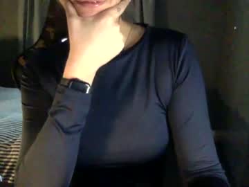 girl lillyandhertoyy image #6216618