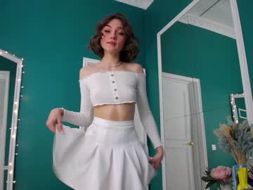 girl adelewilson__ image #1233436