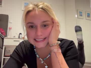 girl sarahsapling image #5392679