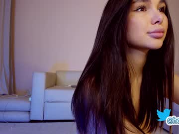 girl hollyextra image #3339157