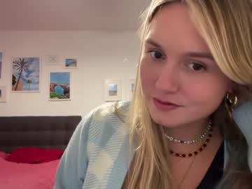 girl sarahsapling image #5478250