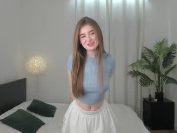 girl lilly_colins image #7001416