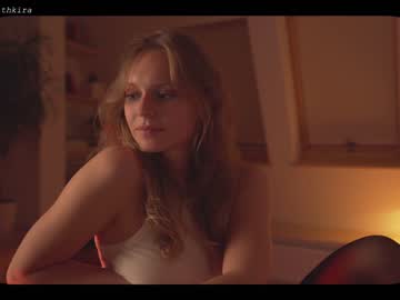 girl chillwithkira image #1753126