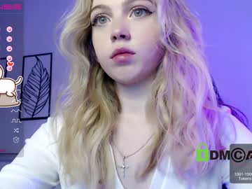 girl small_blondee image #3593283