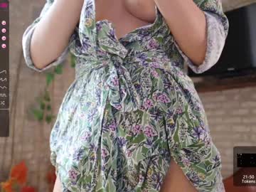 girl welcome2pleasureland image #1377334