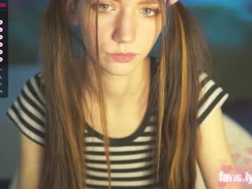 girl angels_kiss image #3192676