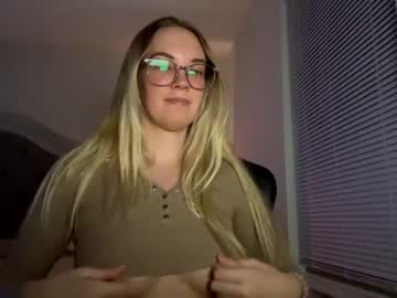 girl mariah95 image #3218595