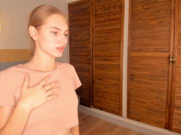 girl kellanflowers image #5247236