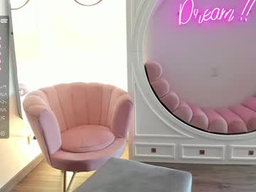 girl ashlyeroberts1 image #2935223