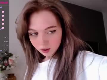 girl small_blondee image #1750826