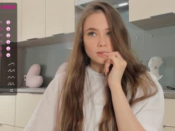 girl miaaperry image #3759108