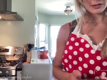 girl phoenix_taylor image #1760211