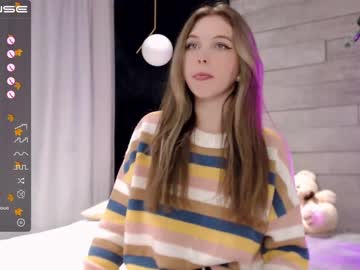 girl small_blondee image #2878696