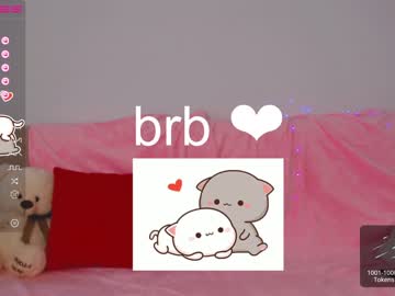 girl small_blondee image #3012524