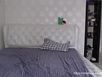 girl _mllymoore_ image #2258746