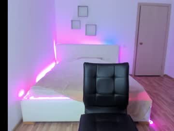 girl alittle_ image #1365632