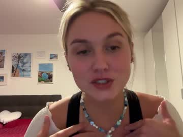 girl sarahsapling image #5384881