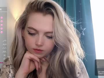 girl small_blondee image #5331670