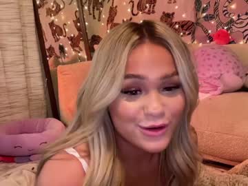 girl ari_02 image #6484682