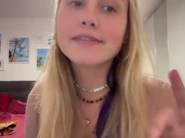 girl sarahsapling image #5543254