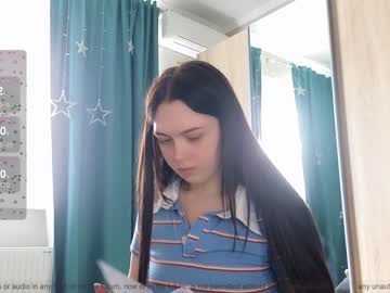 girl small_blondee image #6662640