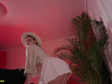 girl excitease image #3241949