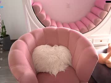 girl ashlyeroberts1 image #2499123