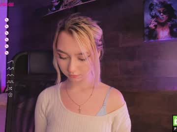 girl yolandabertha image #3710287