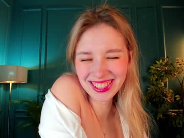 girl milablush image #5844844