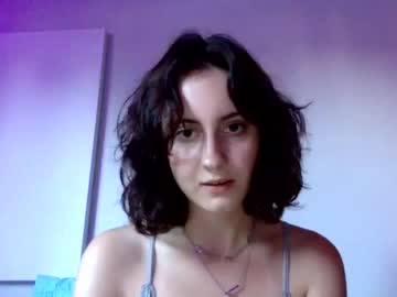 girl gonnanuut image #2479363