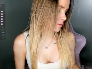 girl harriethudson image #5752707