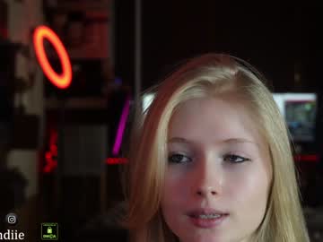girl bestblondiiecb image #5902429