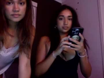 eviltwinbitches sex webcam