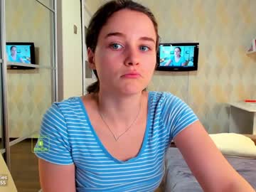 girl demurelixir image #3015904