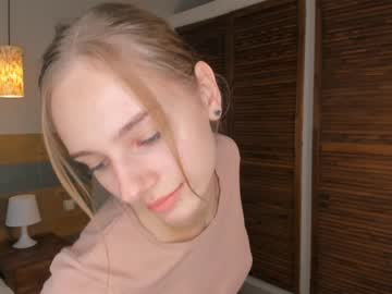 girl kellanflowers image #5254596