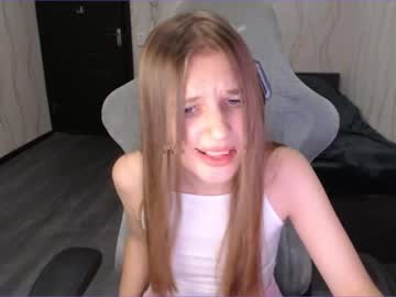 girl kylie_mine image #2770969