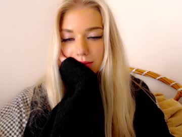 girl pervyblonde image #1780078