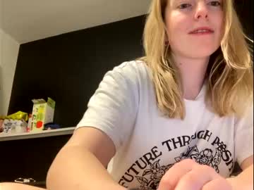 girl binket image #6725293