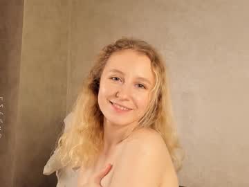 girl juliablanchard image #5326098