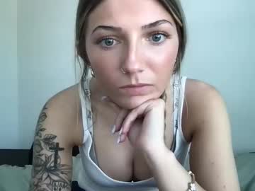 girl emiefox2 image #7042377