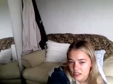 blondee18 sex webcam