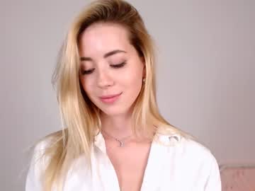 girl emmi_rosee image #1378265
