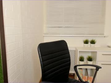 girl carolineprise image #643737