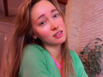 girl olaya_del_mar image #2438144