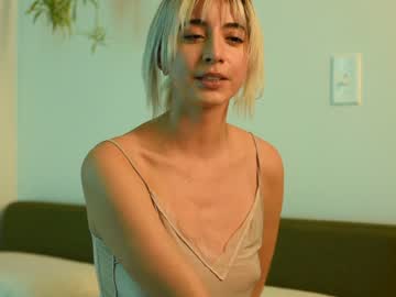 girl lizmreow image #3240162