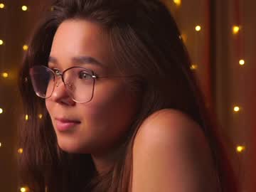 girl helenmoors image #4833332