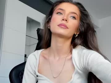 girl isia_slay image #3306956