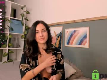 girl naiamo image #2544130