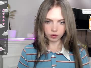 girl small_blondee image #2705466